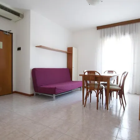 Lägenhetshotell Madrid Lido di Jesolo