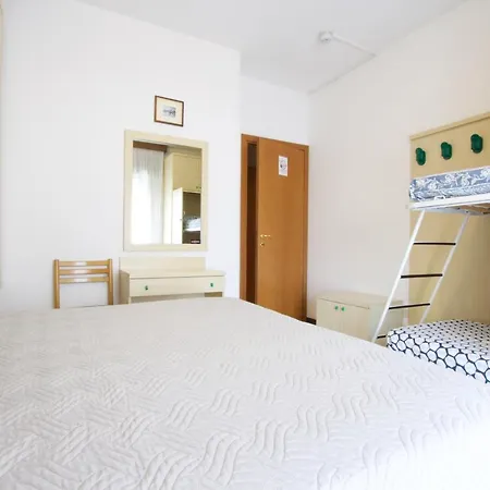 Madrid Lägenhetshotell Lido di Jesolo