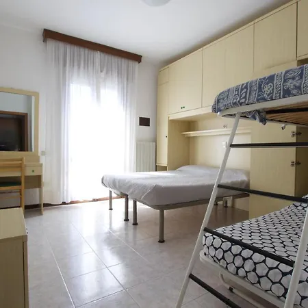 Madrid Apartmanhotel Lido di Jesolo