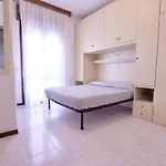 Ξενοδοχείο με διαμερίσματα Madrid Τζεσόλο Λίντο