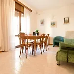 Ξενοδοχείο με διαμερίσματα Madrid