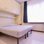 Ξενοδοχείο με διαμερίσματα Madrid