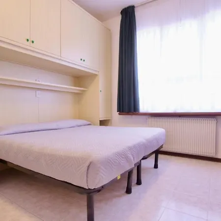 Ξενοδοχείο με διαμερίσματα Madrid
