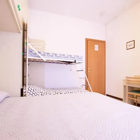 Madrid 3* Τζεσόλο Λίντο